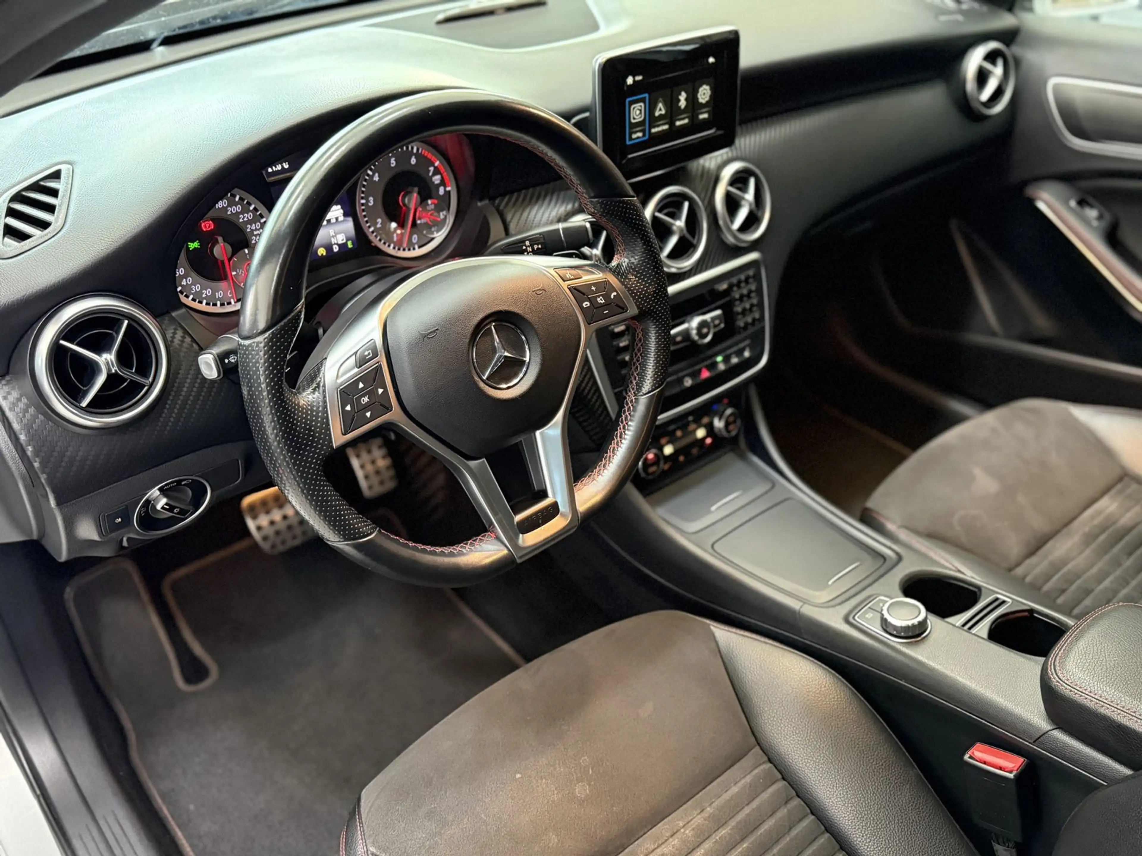 Mercedes-Benz A 200 A 200 Street Style *AMGLINE*CARPLAY* — photo 10