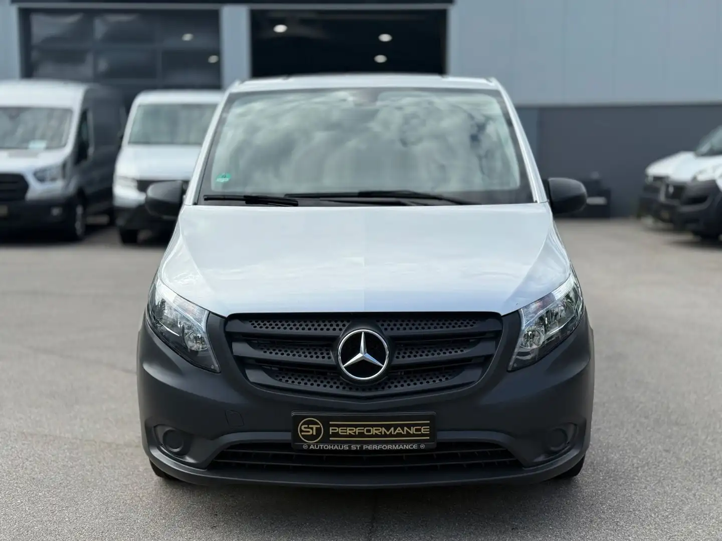 Mercedes-Benz Vito 111 CDI Extralang KLIMA 1HAND SCHRANK KAMER Srebrny - 2
