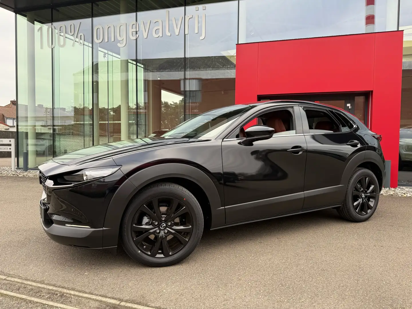 Mazda CX-30 e-SKYACTIVE X 186 Automaat NIEUWE WAGEN !! Noir - 2