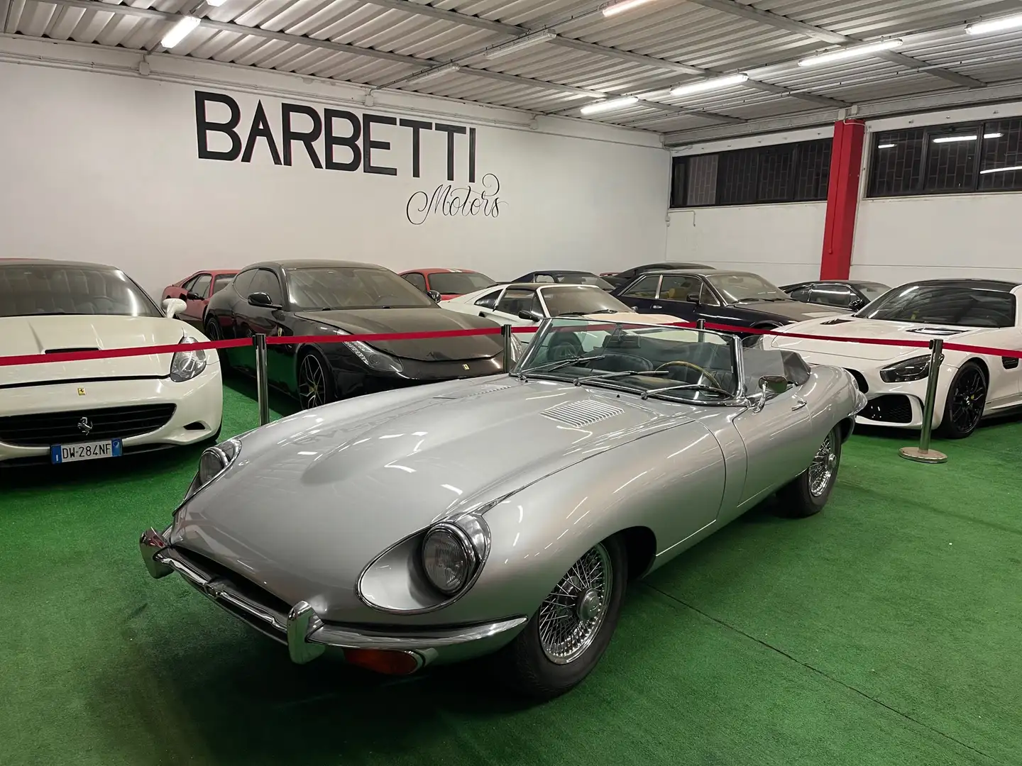 Jaguar E-Type Cabrio 4.2 Cambio Manuale Da Concorso PERMUTE RATE Plateado - 1