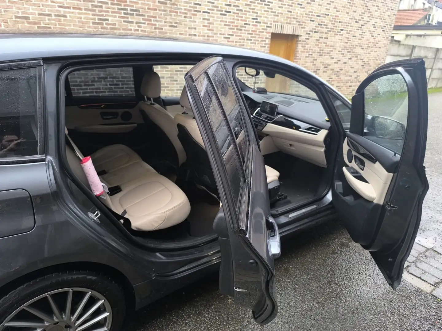 BMW 220 220i Gran Tourer Aut. Sport Line Grijs - 1