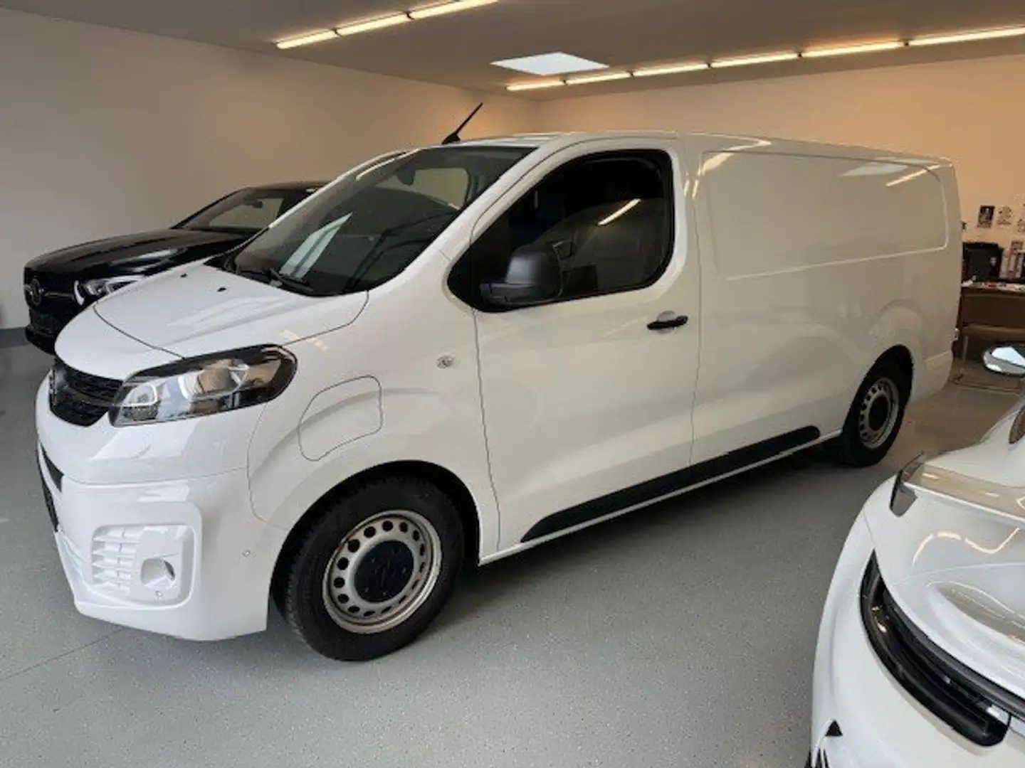 Opel Vivaro-e Lang 75 KW - 1