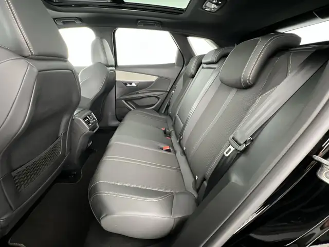 Peugeot 3008 view 9