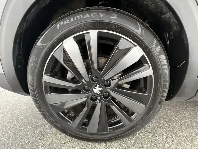 Peugeot 3008 view 6