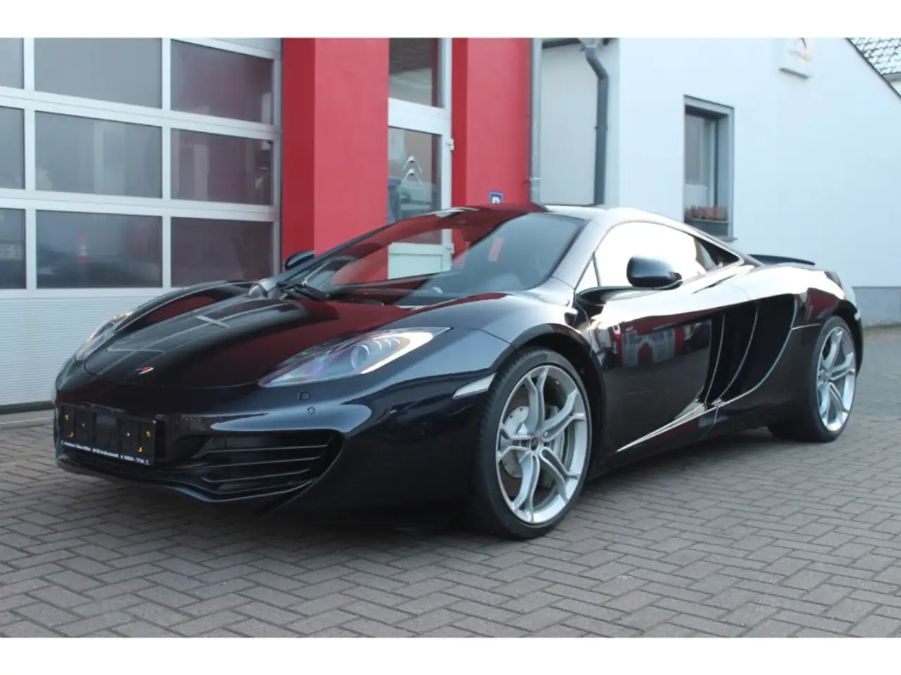 McLaren MP4-12C