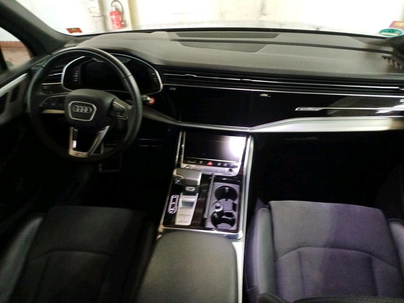 Audi Q7 50 3.0 TDI quattro S-line+/PANO/AHK/KAMERA/7S — photo 6