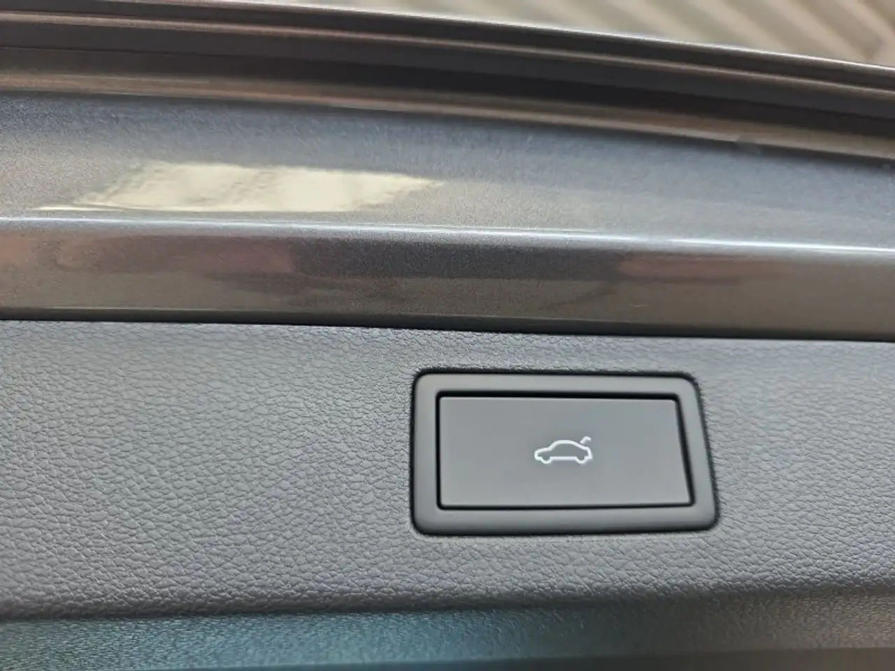 Skoda Kamiq Monte Carlo 1,5TSI DSG 4*J.Gar/AHK/18*Alu/el.Klapp, миниатюра 21