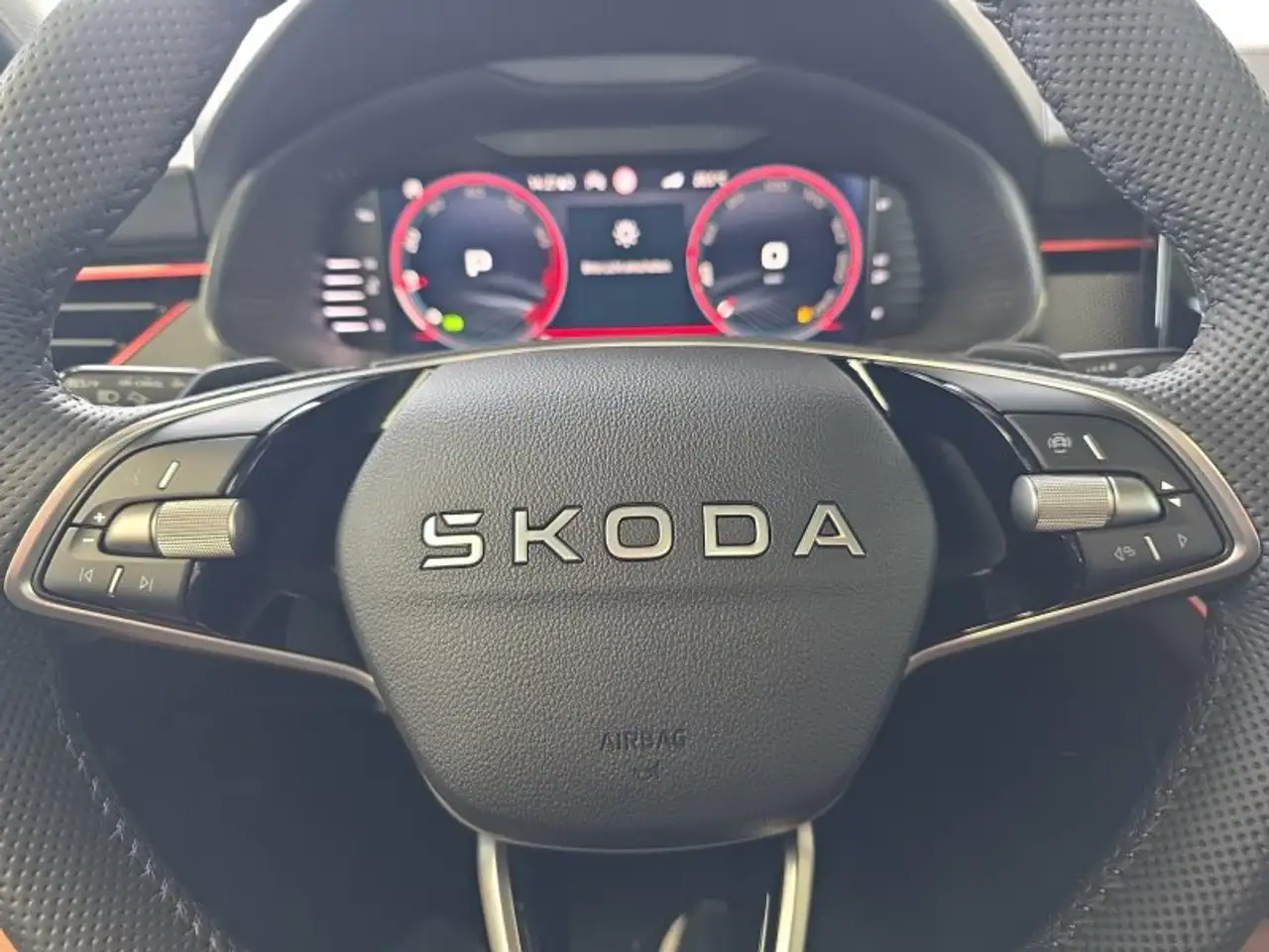 Skoda Kamiq Monte Carlo 1,5TSI DSG 4*J.Gar/AHK/18*Alu/el.Klapp, миниатюра 23