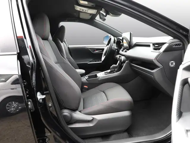 Toyota Rav4 view 6