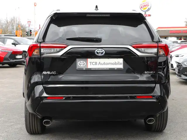 Toyota Rav4 view 4
