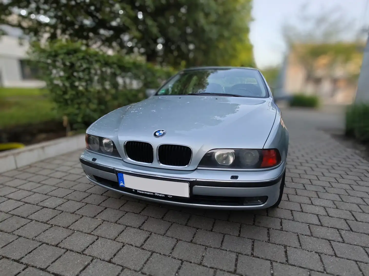 BMW 523 BMW E39 523iA TÜV NEU Arktissilber Xenon Leder Silber - 2