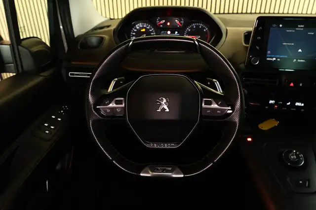 Peugeot Rifter view 12