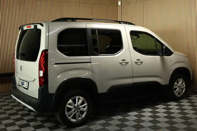 Peugeot Rifter view 8