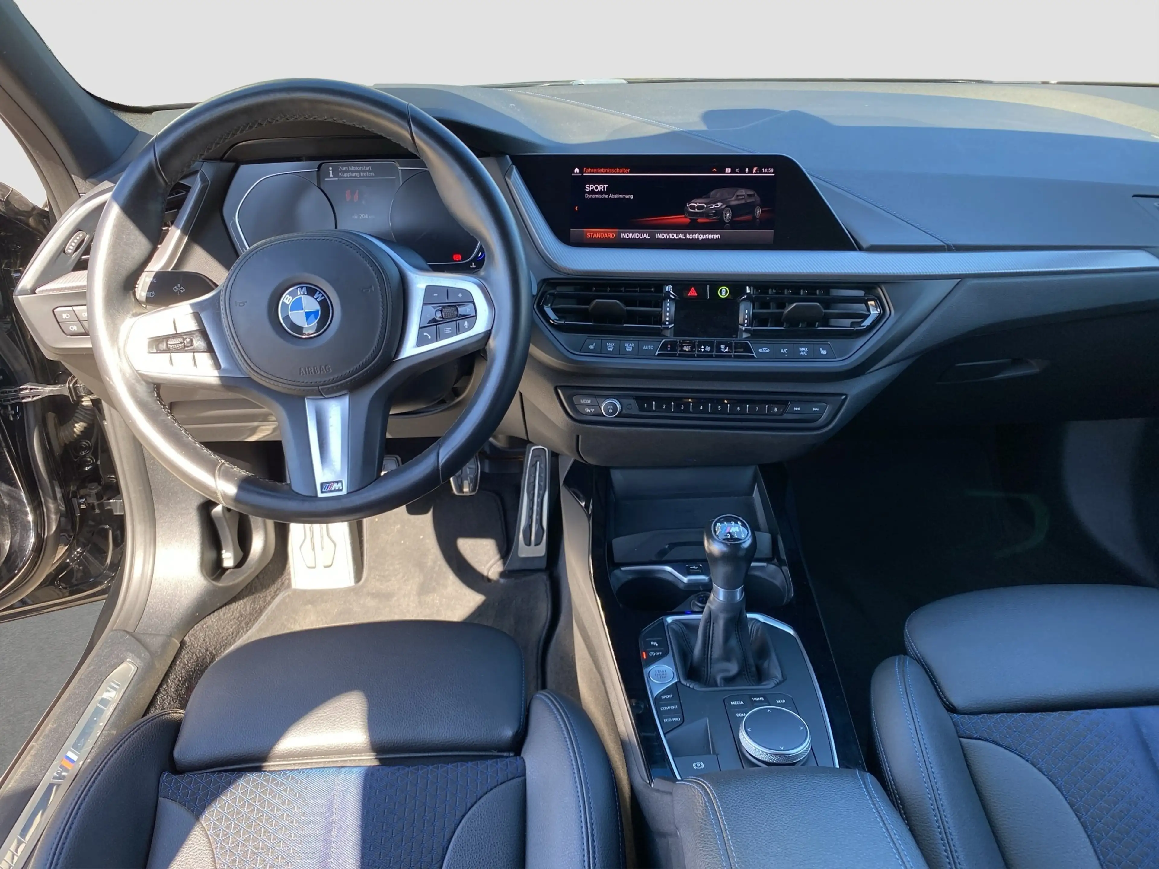 BMW 118 i M-Sport LED SpurAss Navi Sportsitz PDC — photo 12