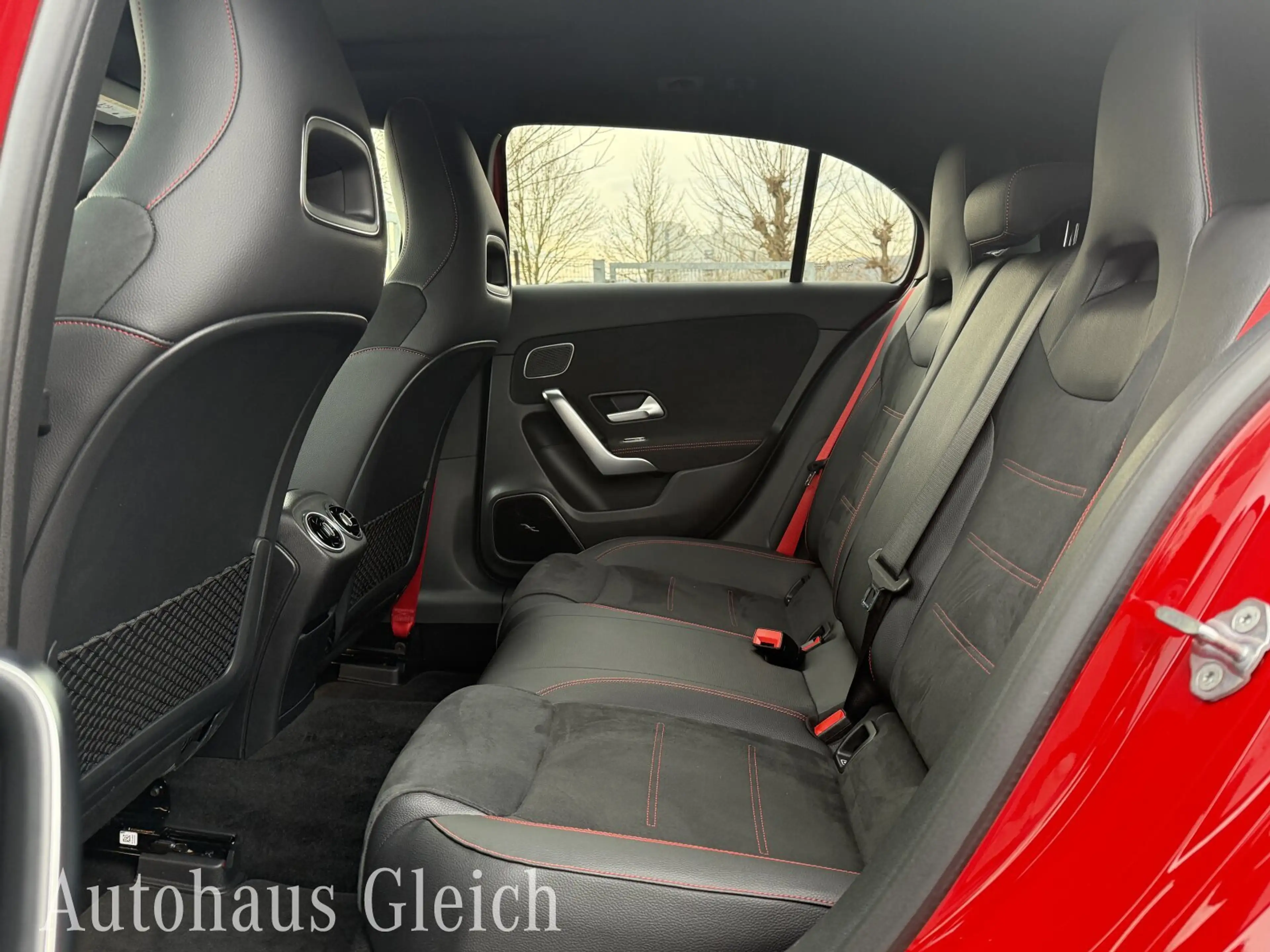 Mercedes-Benz A 35 AMG AMG A 35 4Matic (EURO 6d-TEMP) Navi/Pano.-Dach — photo 13
