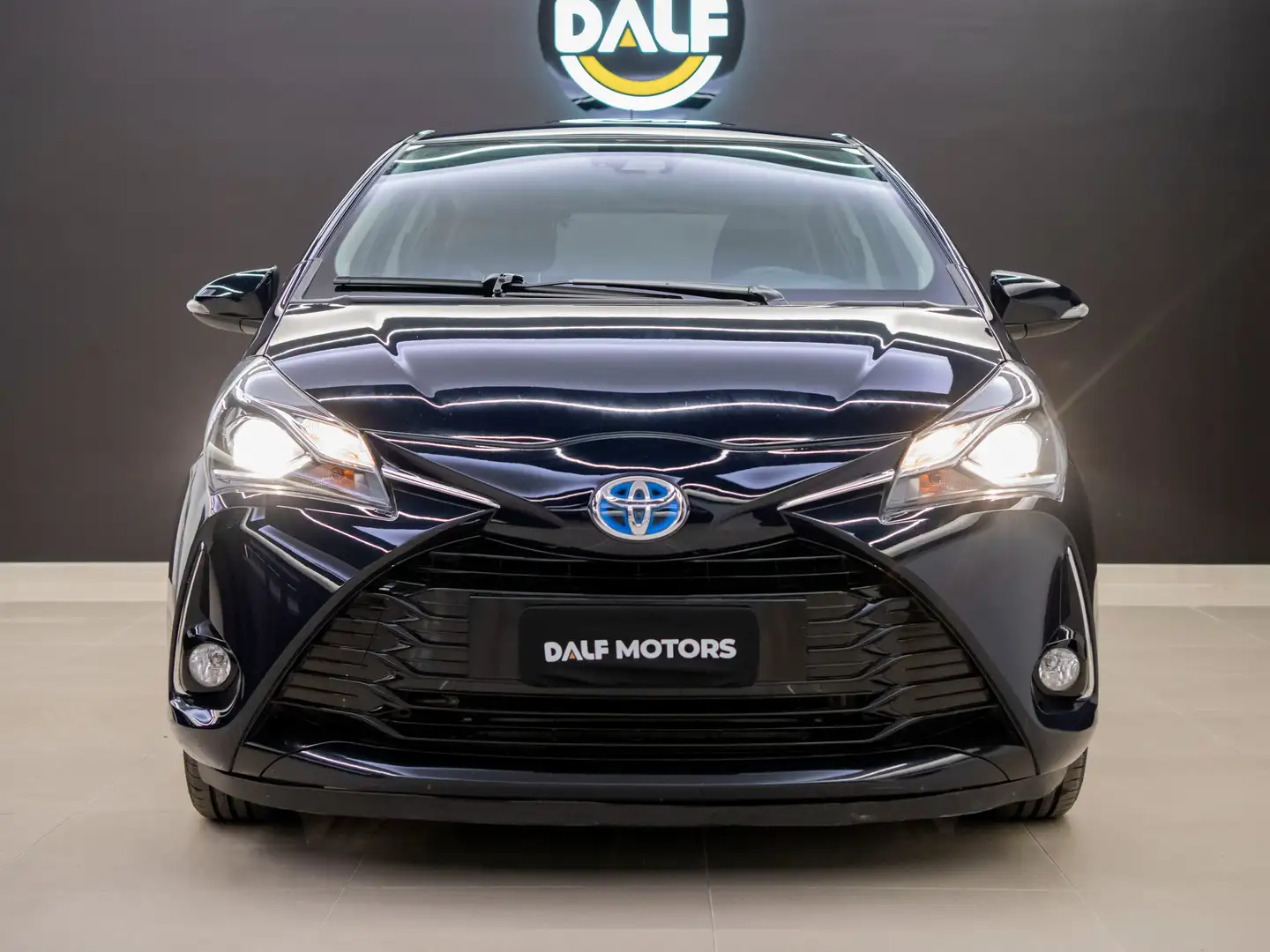 Toyota Yaris Yaris 5p 1.5h Cool my18 Azul - 1