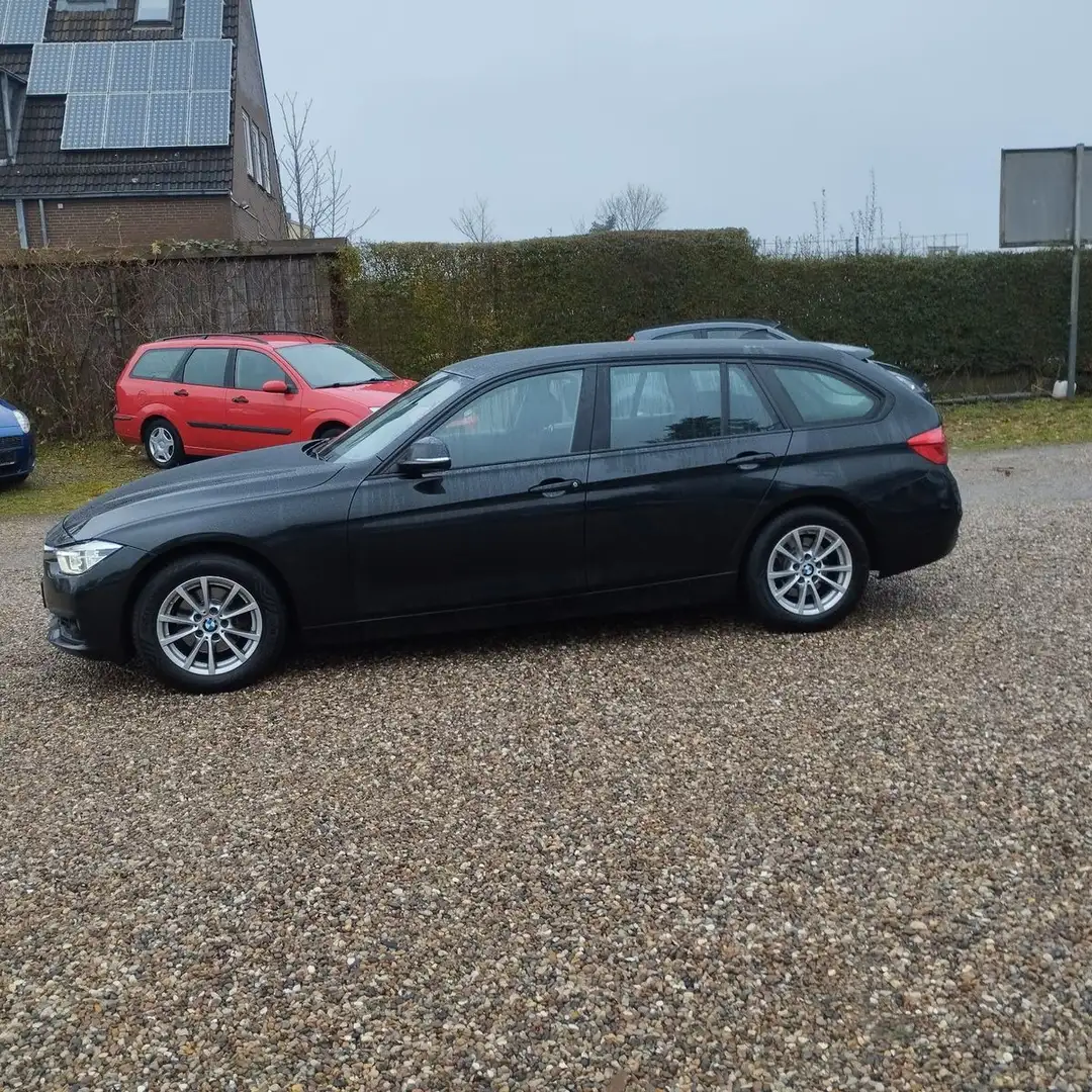 BMW 318 d Touring Advantage.Auto.Navi.Xenon.Head-Disp Noir - 2