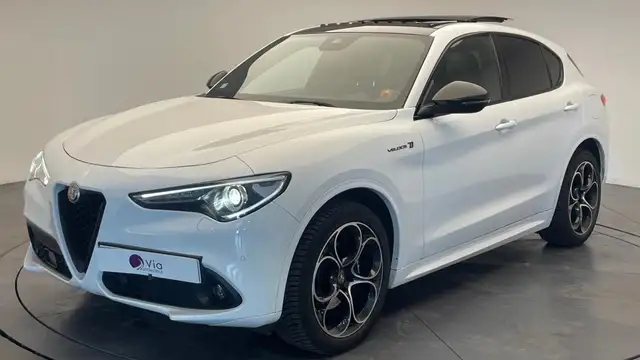 Alfa Romeo Stelvio 2.2D 210 Veloce Ti Q4 / Toit ouvrant / Siege et volant chauffant