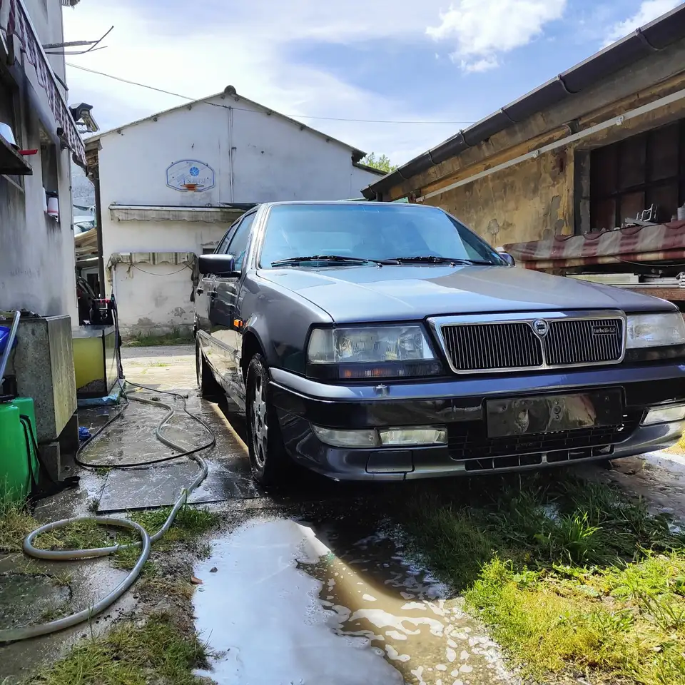 Lancia Thema 2.0t 16v LS cat., foto 10