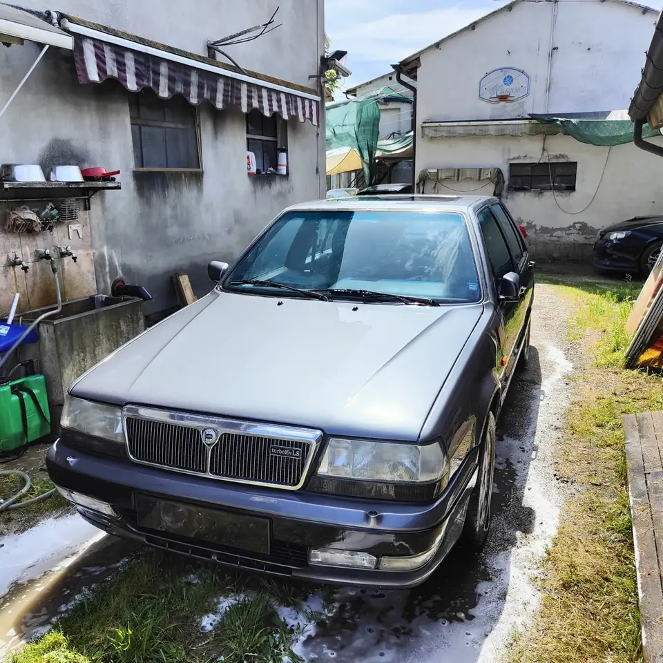 Lancia Thema 2.0t 16v LS cat., foto 11