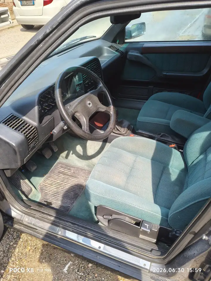 Lancia Thema 2.0t 16v LS cat., foto 7
