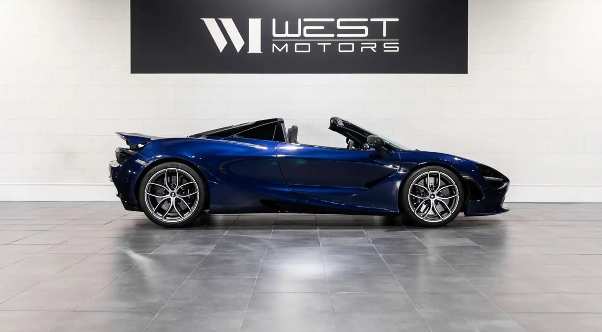 맥라렌 720S 720 Sport Spider 2019 네이비 사진 4