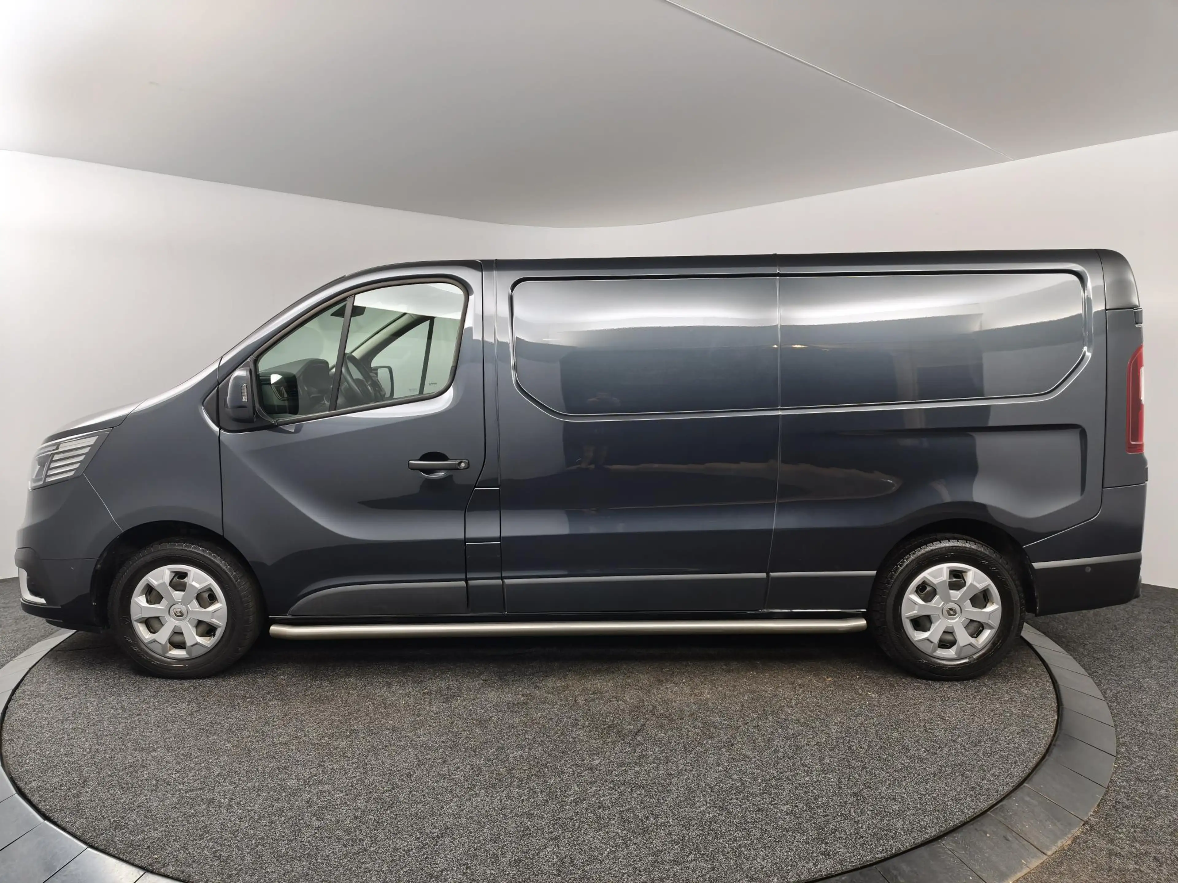 Renault Trafic 2.0 dCi 130 T30 L2H1 Work Edition | Camera | Navig — photo 15