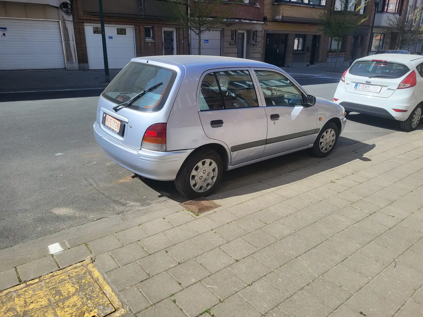 Toyota Starlet 1.3i 16v XT Argento - 2
