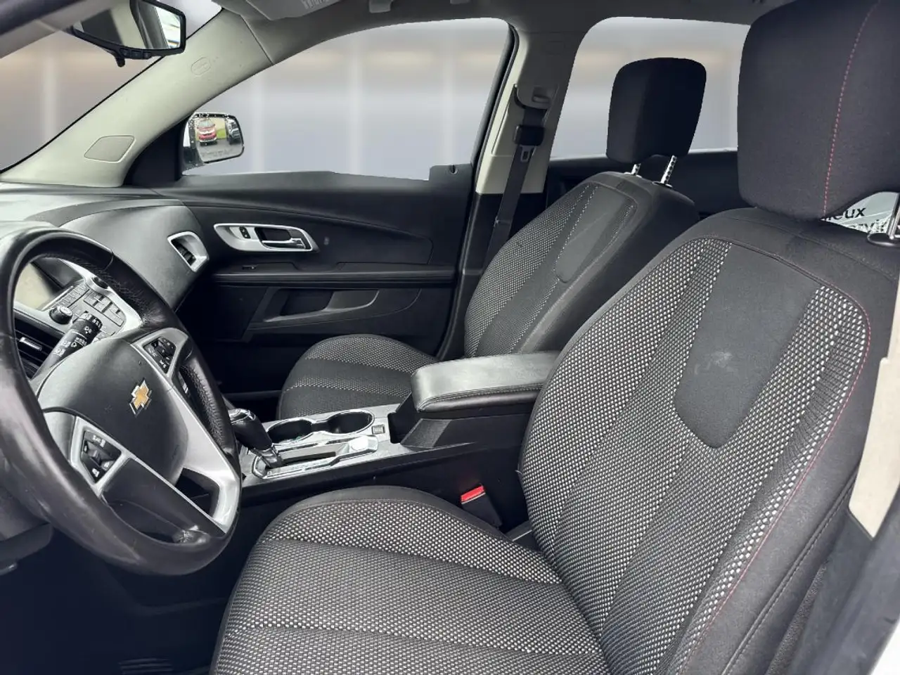 Chevrolet Equinox photo Chevrolet Equinox