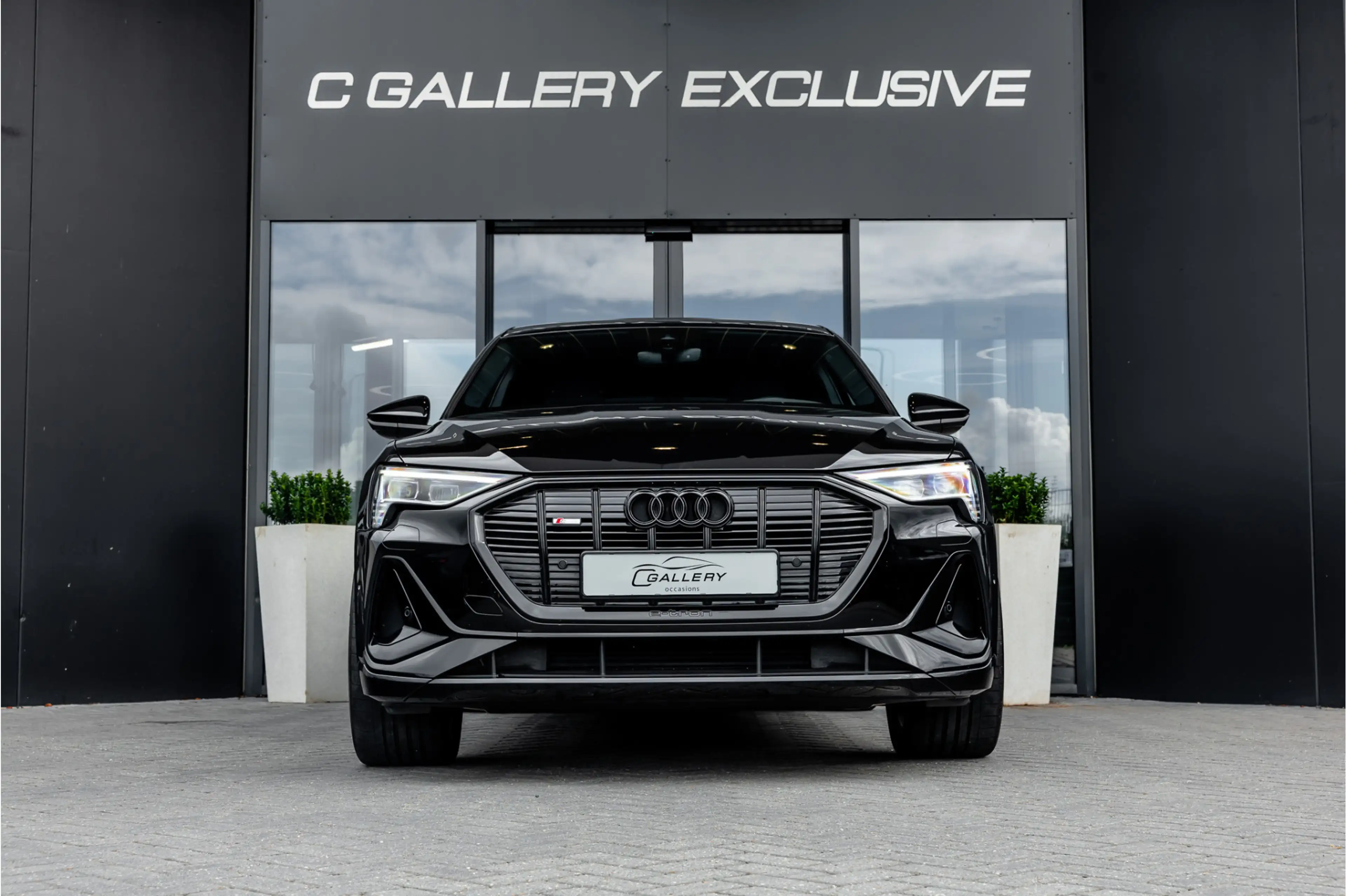Audi e-tron Sportback 55 quattro S edition 95 kWh - S Line | P — photo 2