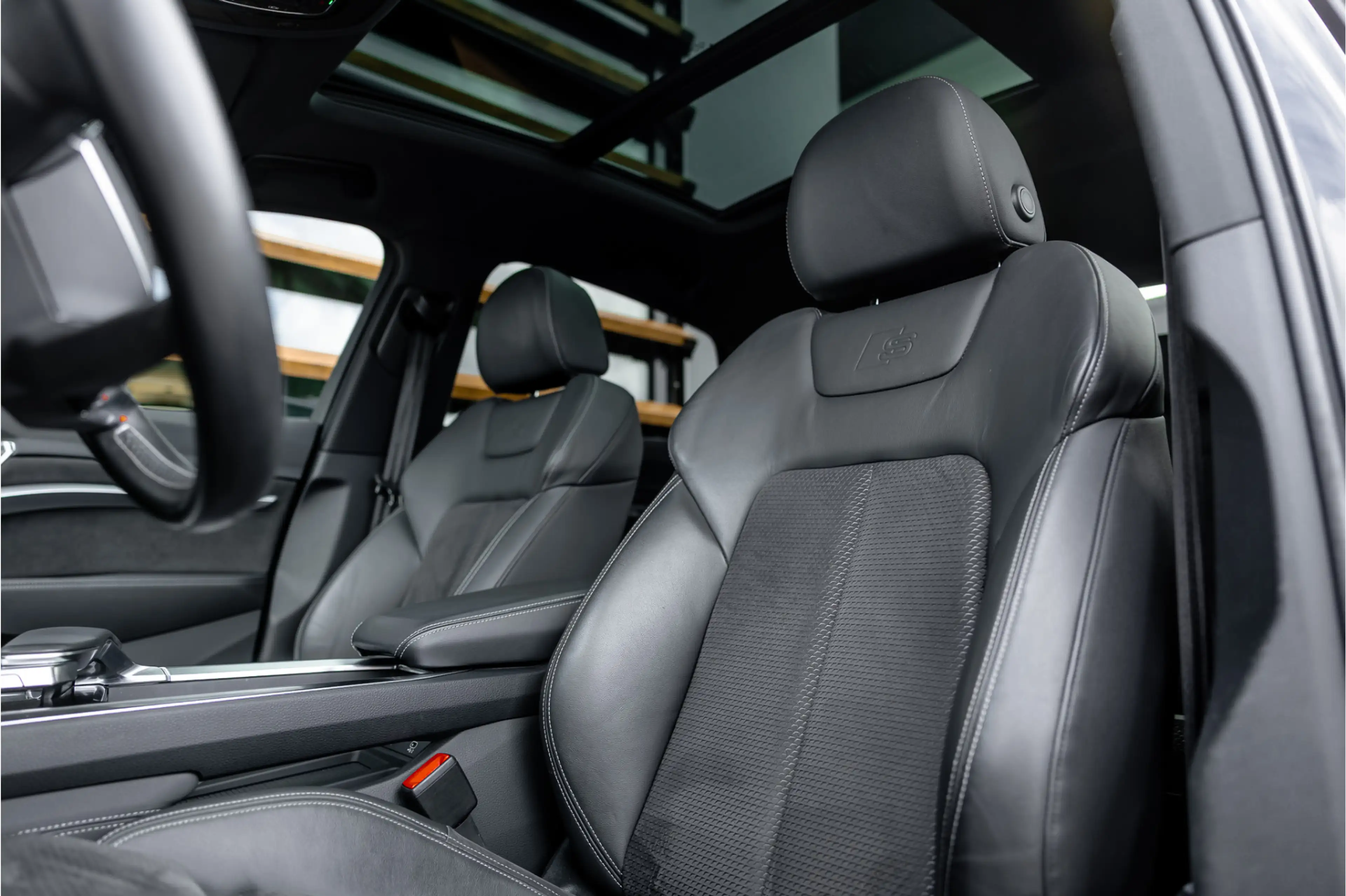 Audi e-tron Sportback 55 quattro S edition 95 kWh - S Line | P — photo 10