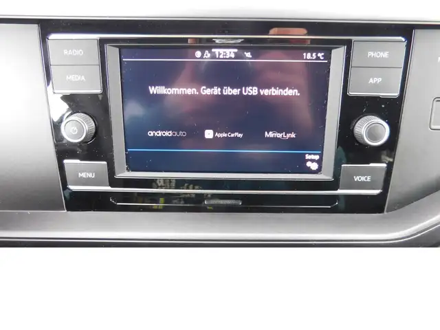 Volkswagen Taigo view 6