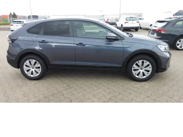 Volkswagen Taigo view 2