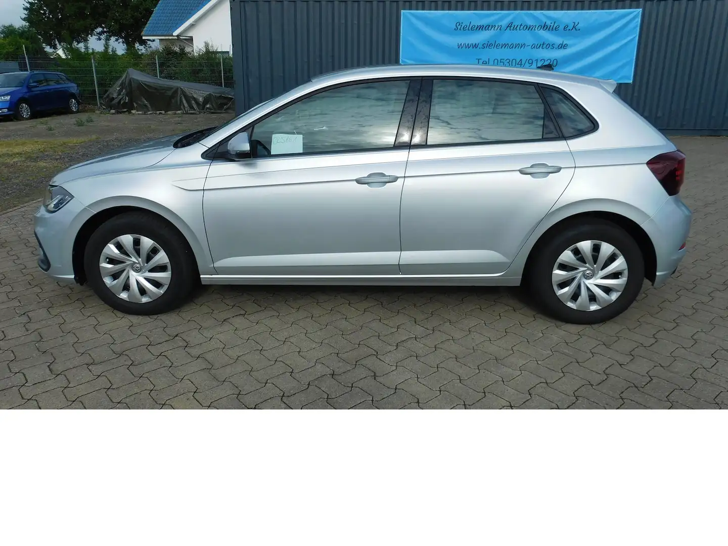Volkswagen Polo 1.0 Life TSI BMT 4Trg Klima Navi LED Silber - 1