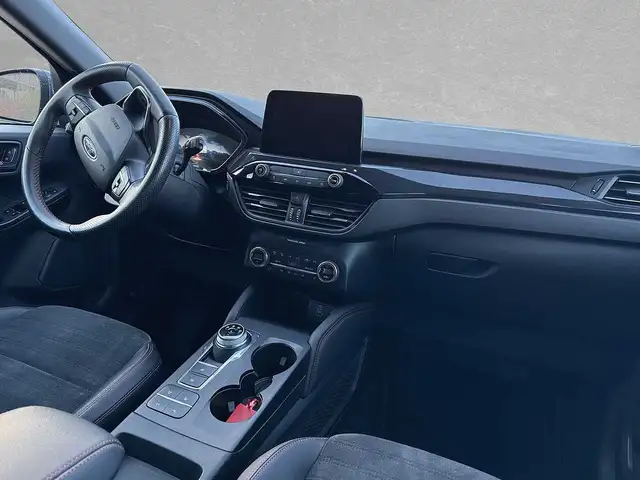 Ford Kuga view 4