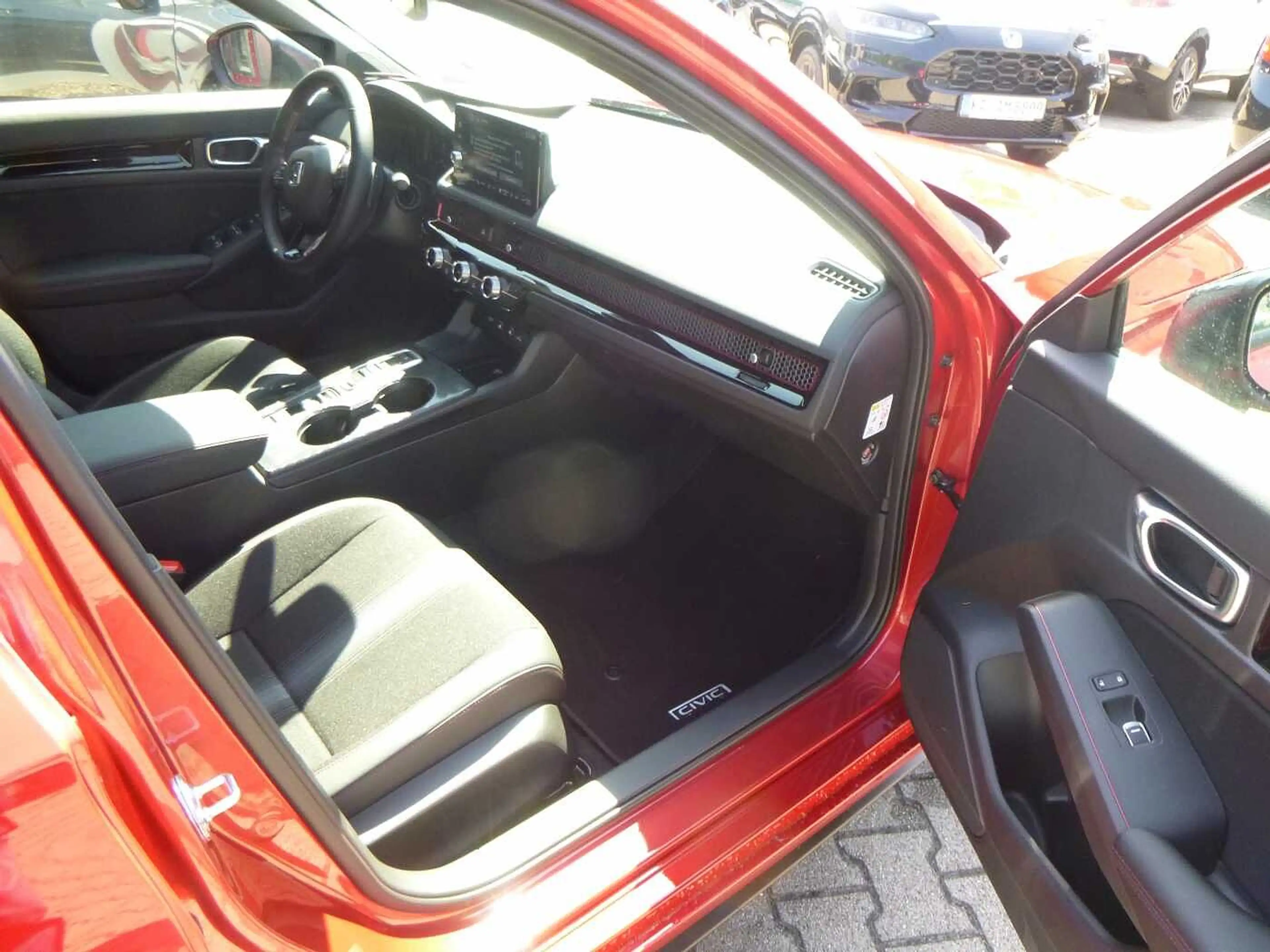 Honda Civic e:HEV (2027) 2.0 i-MMD Hybrid Sport — photo 5