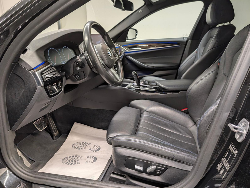 BMW 530 d Touring M-Sport LED/AHK/Leder/360°Kam/HUD — photo 9