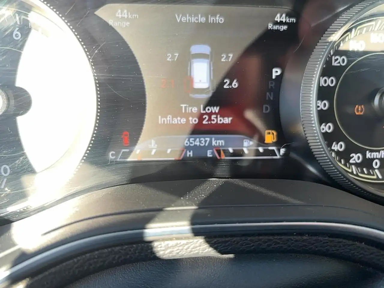 Jeep Cherokee снимка Jeep Cherokee