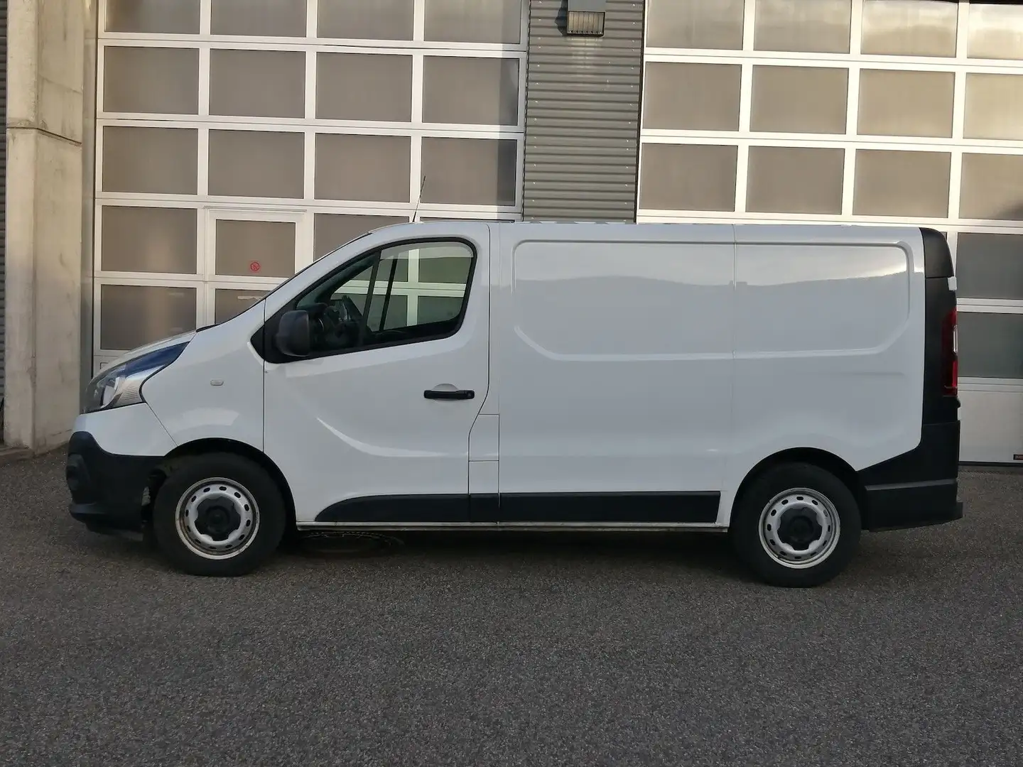 Renault Trafic L1 H1 Komfort Klima Einparkhilfe Blanc - 2