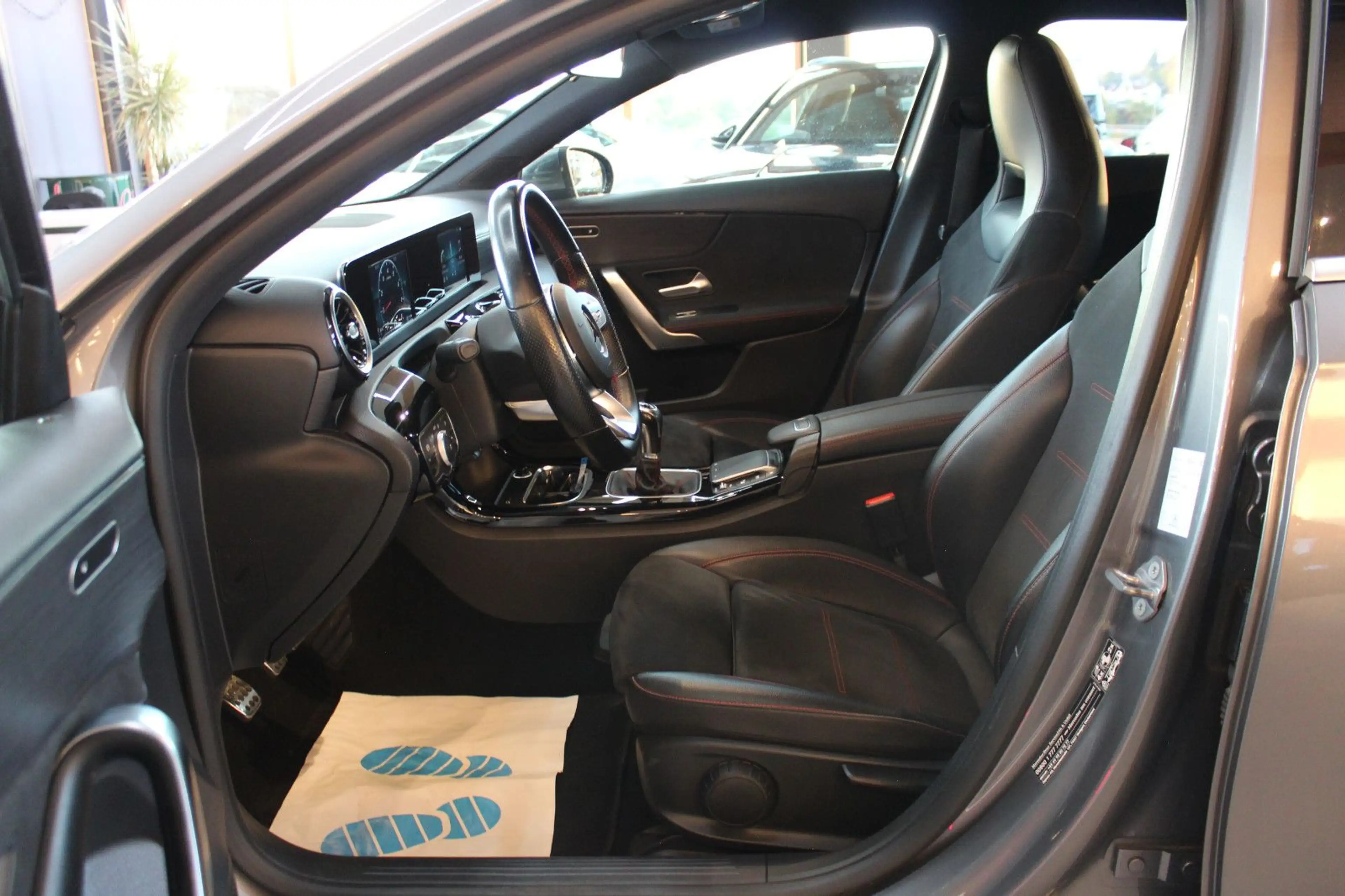 Mercedes-Benz A 200 AMG Line*LED*18 ZOLL*MBUX* — photo 7