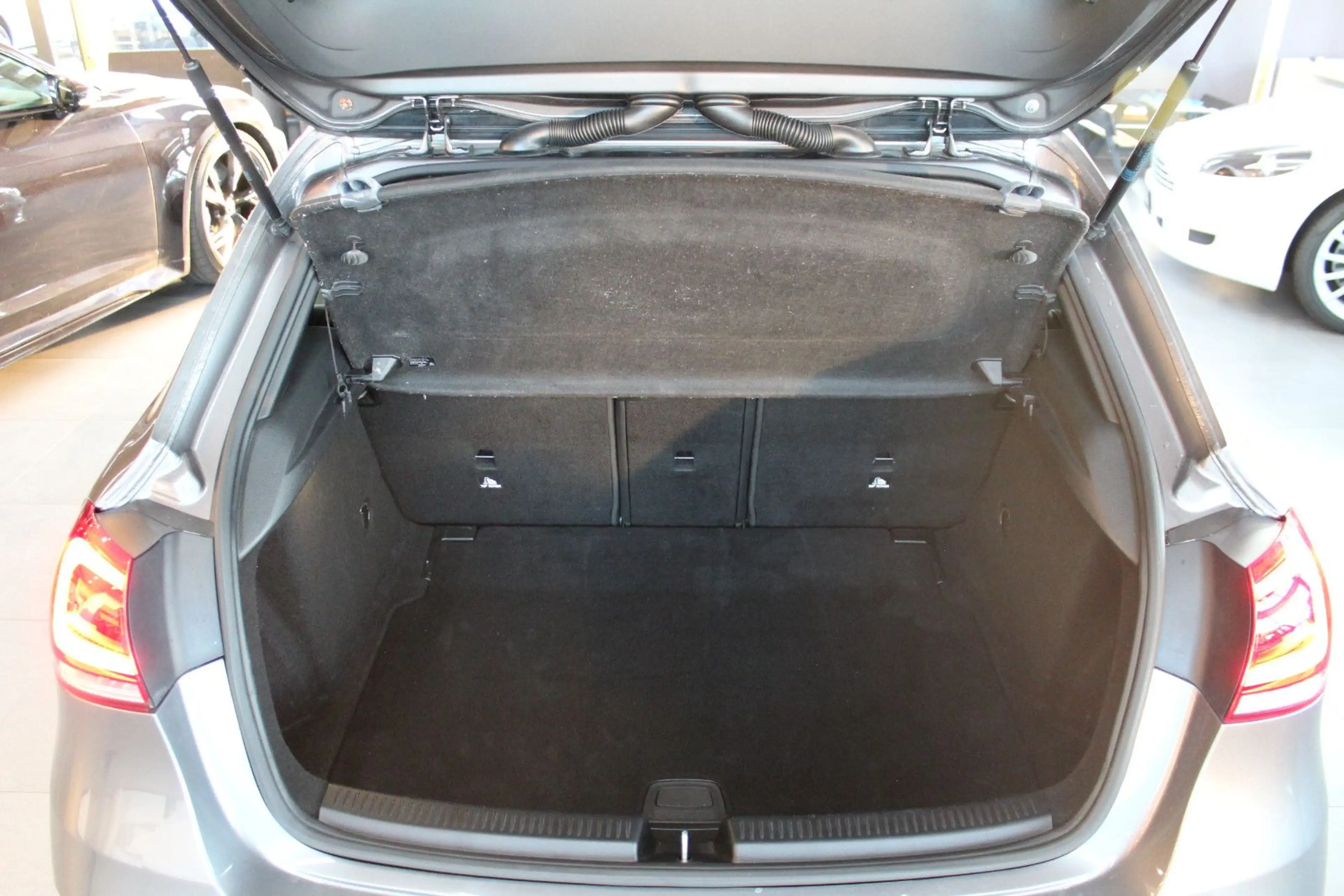 Mercedes-Benz A 200 AMG Line*LED*18 ZOLL*MBUX* — photo 13