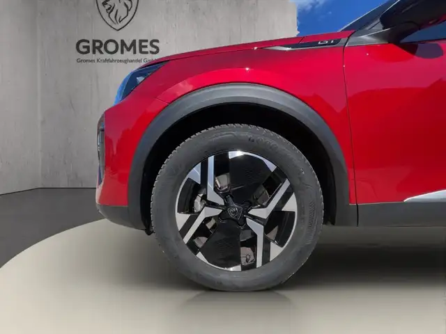 Peugeot 2008 view 11