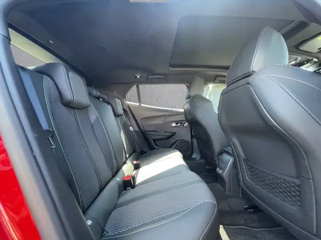 Peugeot 2008 view 14