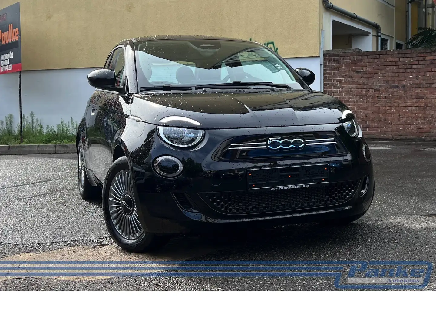 Fiat 500e 3+1 Basis*Carplay*RFK*TotW*SpurH*800Km* Fekete - 1