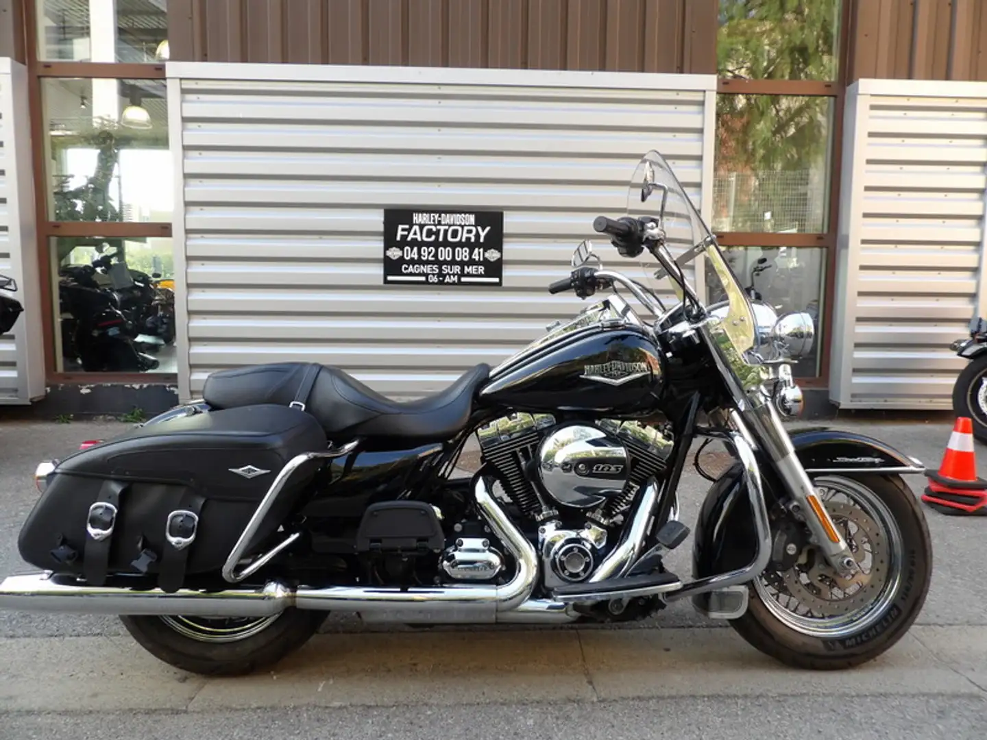 Harley-Davidson Road King - 1