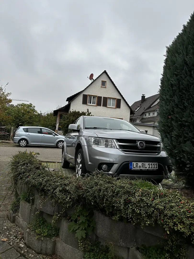 Fiat Freemont 2.0 Multijet 16V DPF My Grau - 1