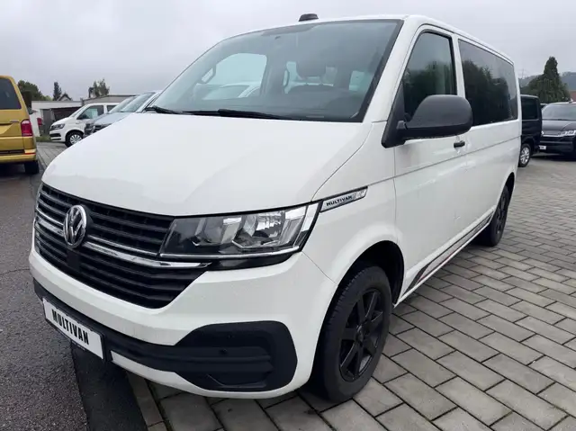 Volkswagen T6.1 Multivan Multivan/6-Sitzer/Navi/Komfort-Heckklappe/AHK/GRA