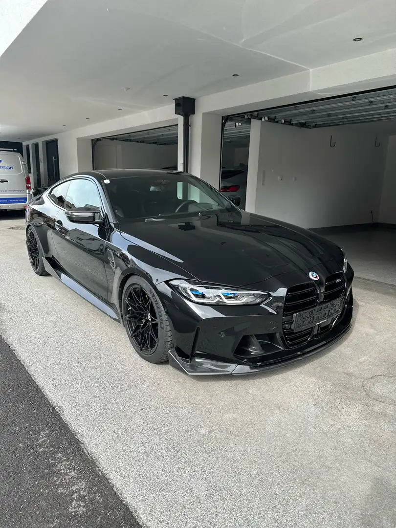 BMW M4 Competition M xDrive Aut. crna - 1