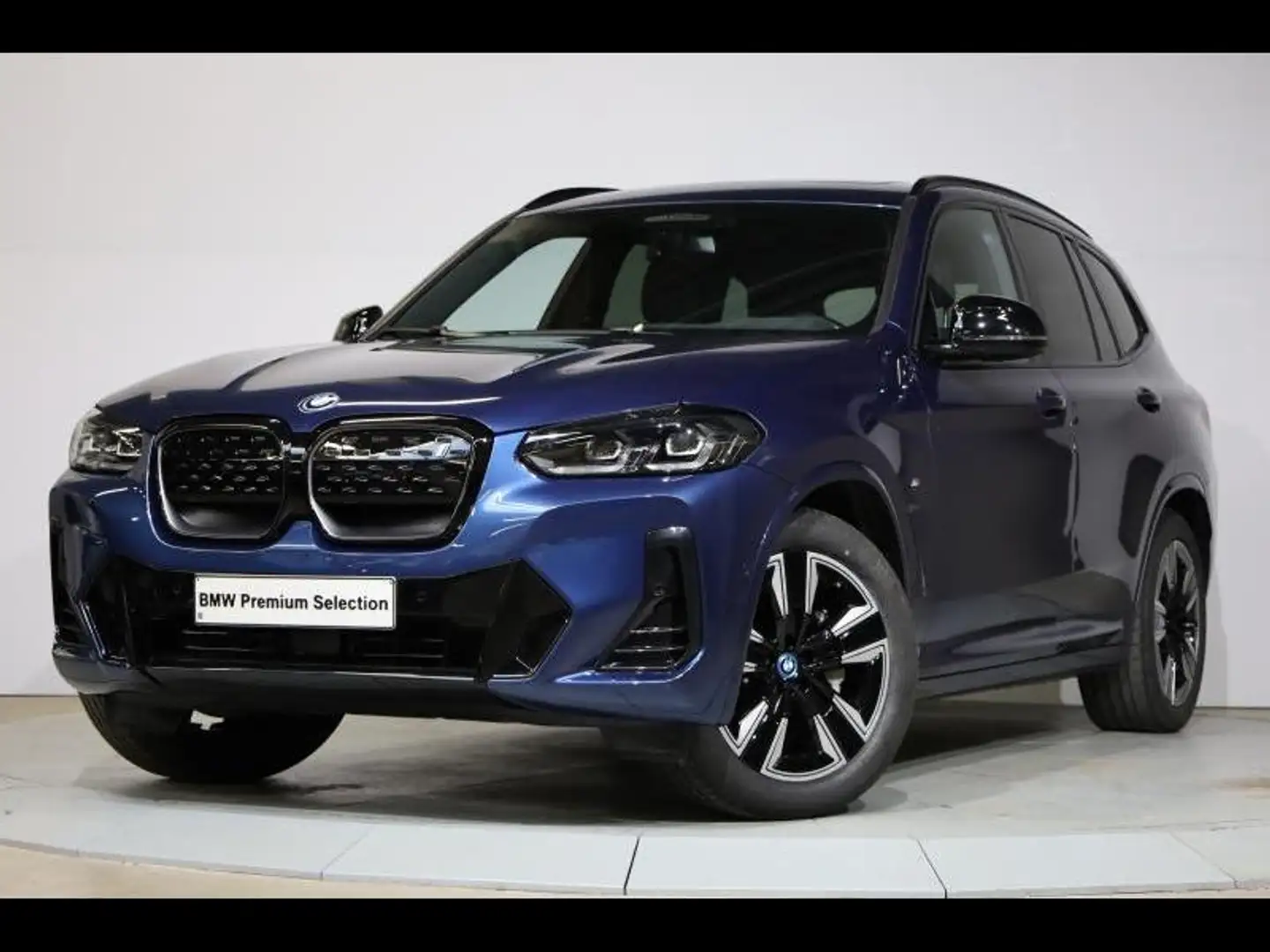 BMW iX3 Inspiring Kit M Sport Bleu - 1
