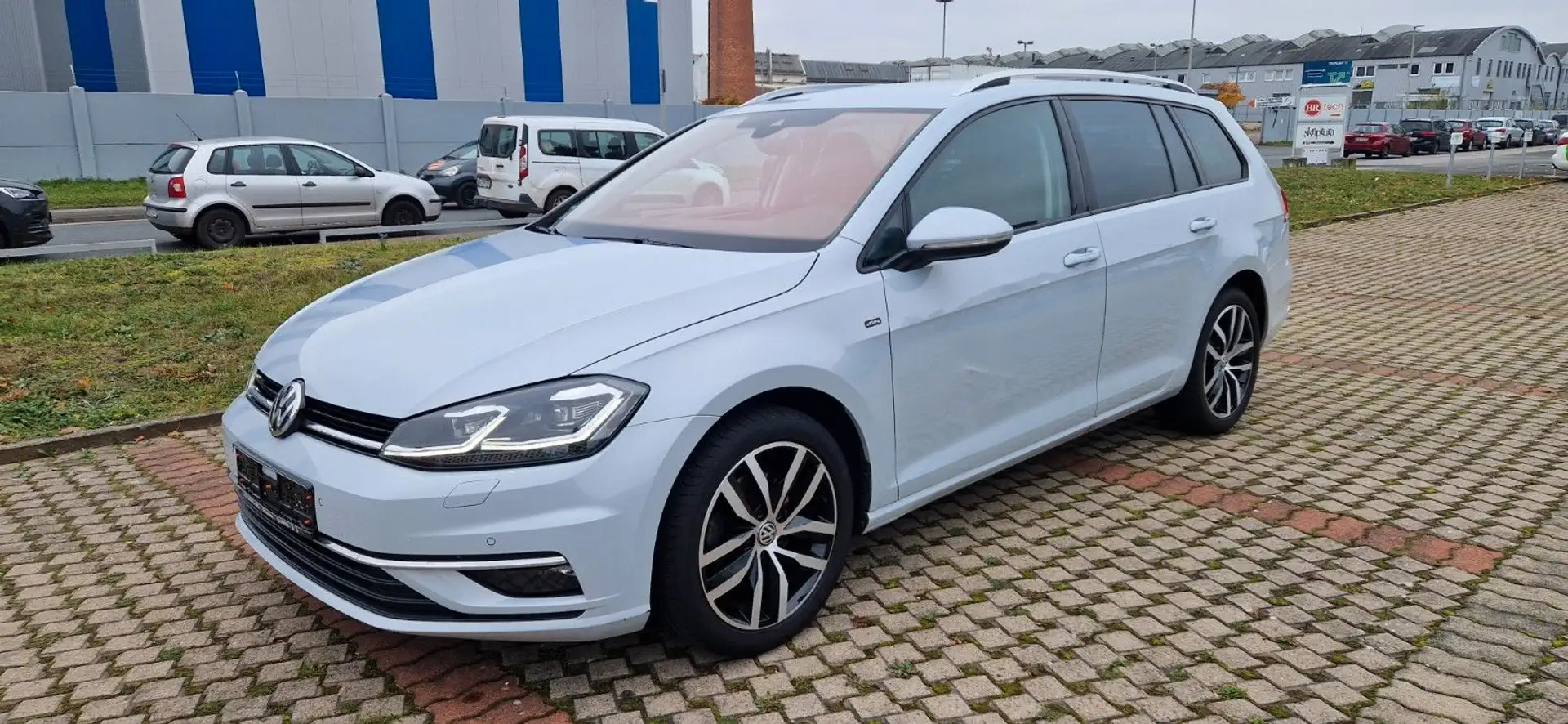 Volkswagen Golf VII Variant Join 1,5Tsi DSG LED Kamera AHK Silber - 1
